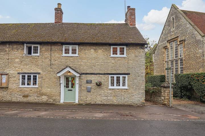 Holiday rental for 3 people, with Hot tub and Garden in Bedford
