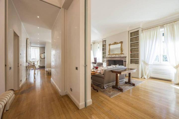 Villa pour 12 personnes, avec terrasse ainsi que vue et sauna à Milan - 3