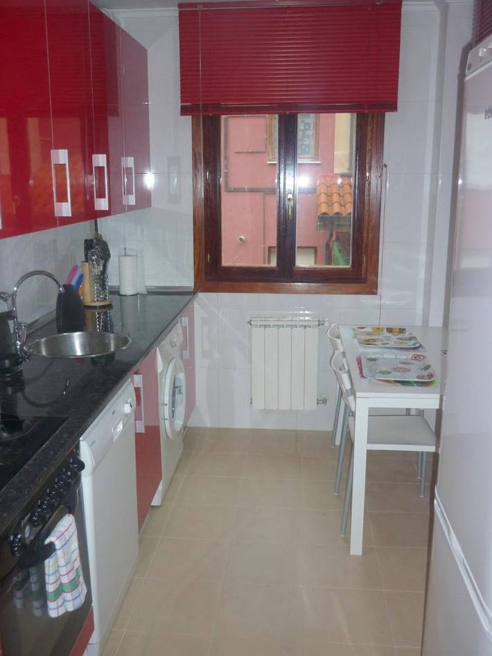 Gîte pour 4 personnes, avec vue et piscine à Ramales de la Victoria - 2