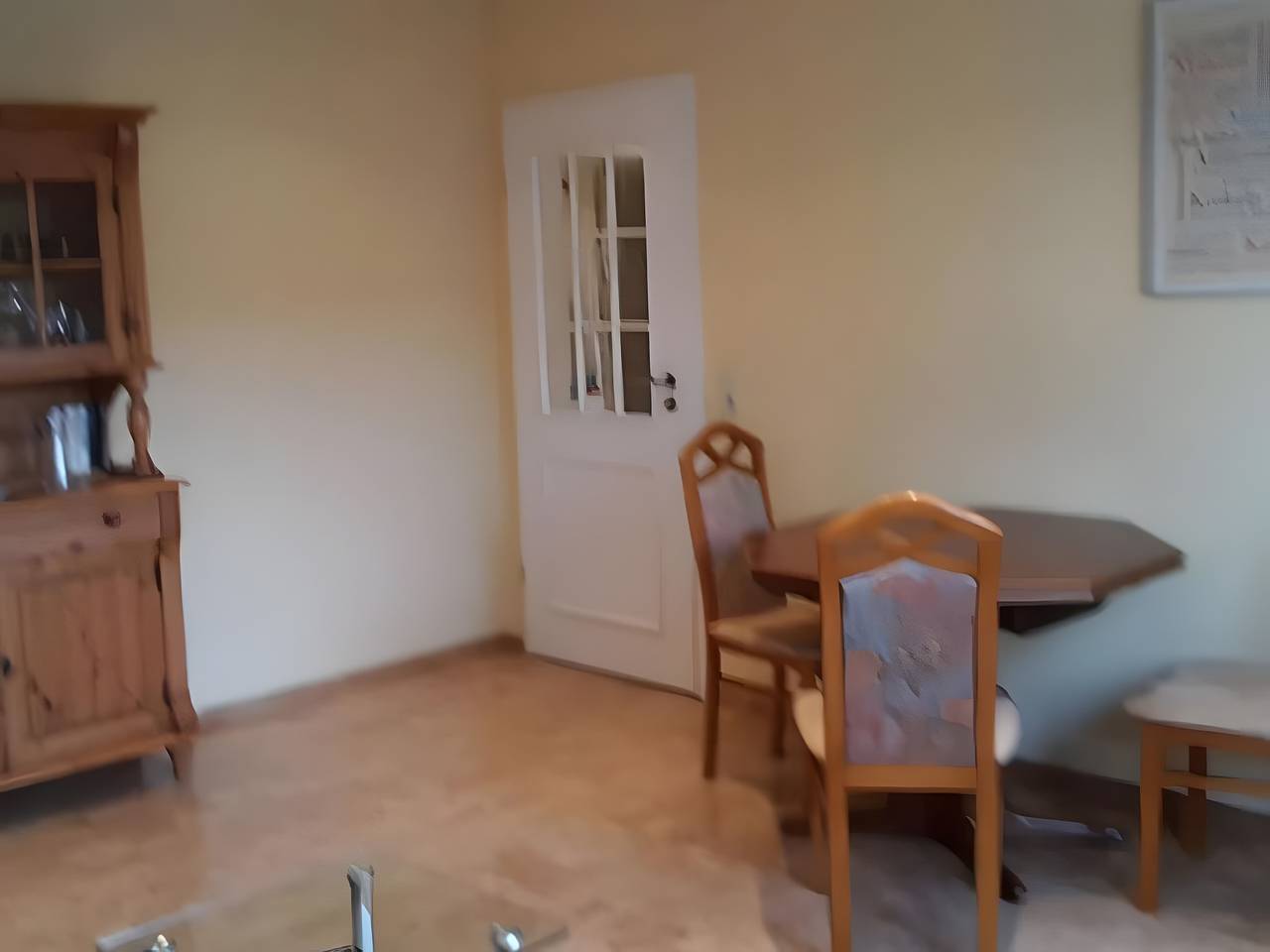 Appartement entier, Appartement 'Ferienwohnung' avec jardin commun et Wi-Fi in Lohfelden, Hessisches Bergland