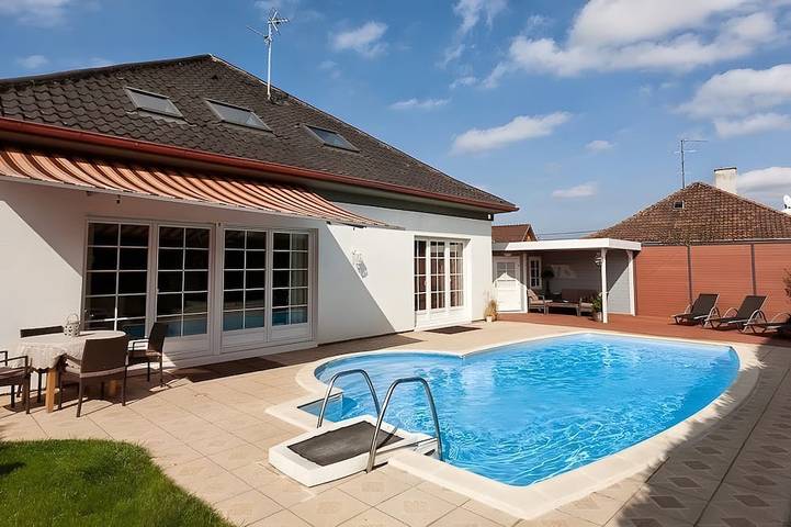 Location de vacances pour 2 personnes, avec jardin et piscine à Hochfelden - 4