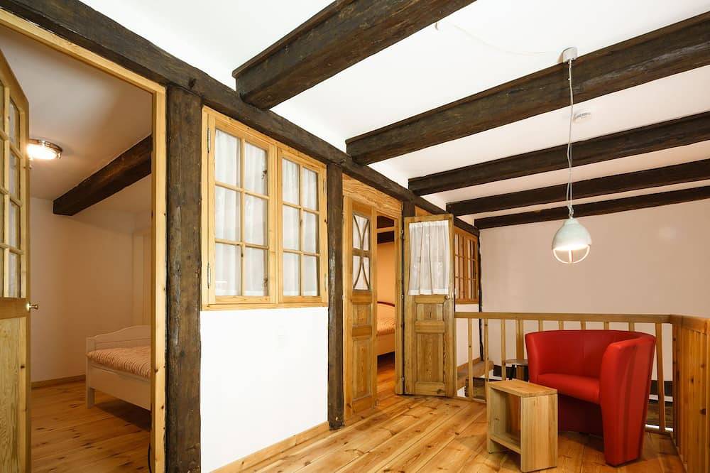 Ganze Wohnung, Ferienwohnung \"Haubarg Windschuur 6\" in Welt für 4 Personen in Welt, Eiderstedt