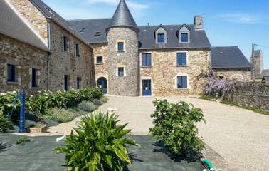 Gîte pour 9 personnes, avec jardin et terrasse, animaux acceptés à Fierville-les-Mines