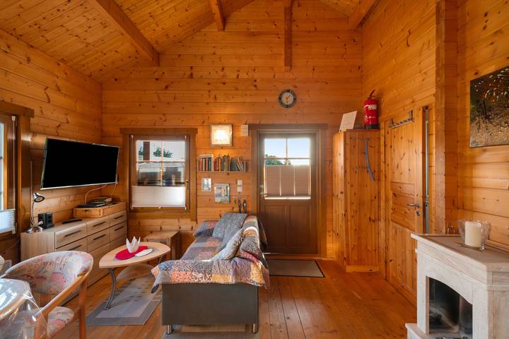 Ferienhaus 'Gross Nemerow' mit privater Terrasse, Wi-Fi und Klimaanlage in Tollensesee, Groß Nemerow
