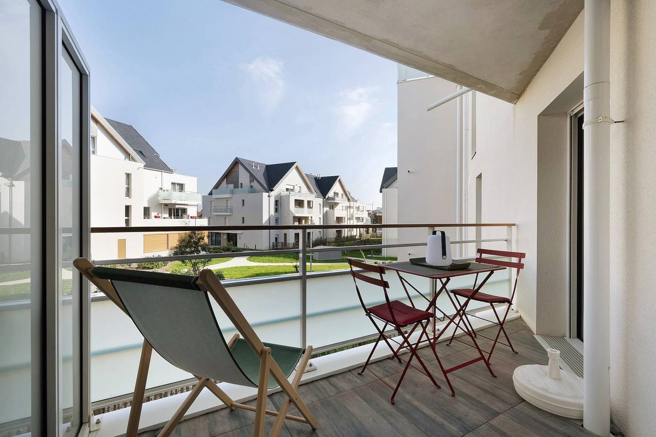 Ganze Wohnung, Gemütliches Apartment mit privater Terrasse – 5 Min. vom Alten Hafen entfernt in Pornic, Côte de Jade