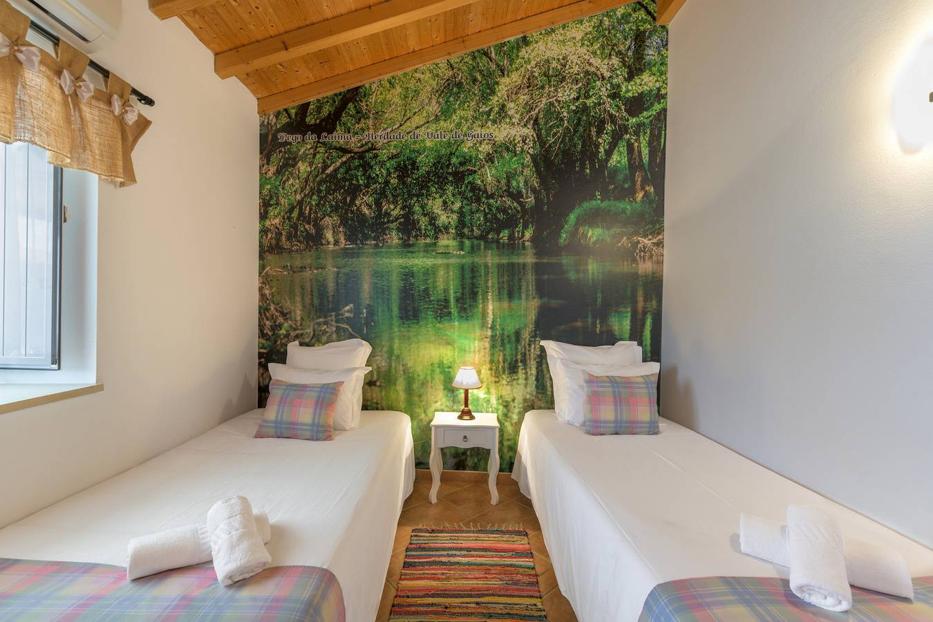 Apartamento inteiro, Casa de férias 'Rita' com vista para a montanha, Wi-Fi e ar condicionado in São Luís, Costa Alentejana