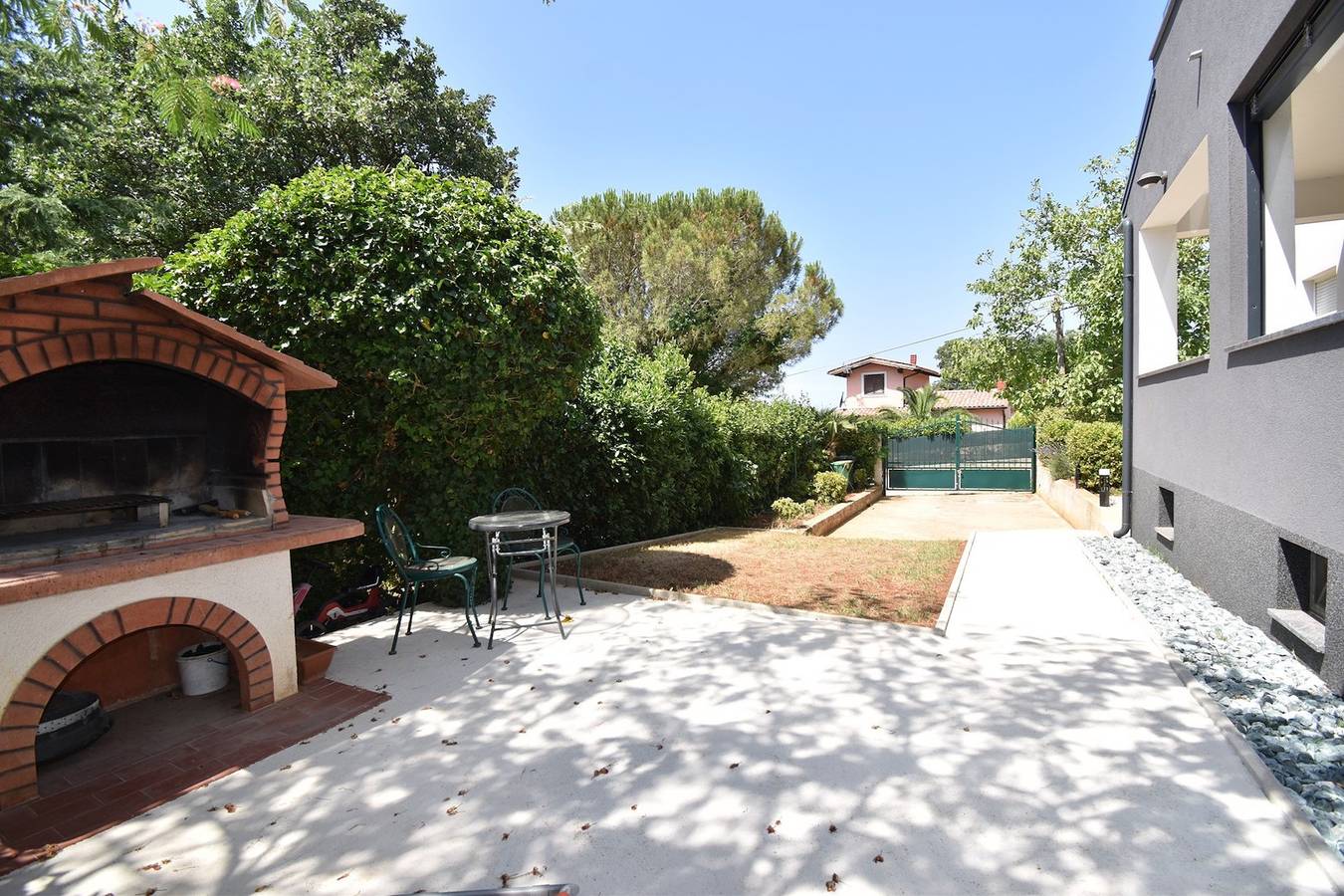 Holiday house with sea view and Bbq grill in Pomer, Pula-Medulin