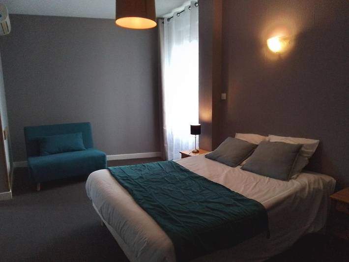 Hôtel pour 2 personnes, avec jardin ainsi que vue et terrasse, animaux acceptés à La Charité-sur-Loire - 3