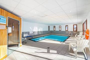 Gîte pour 6 personnes, avec balcon et piscine à Saint-Pancrace