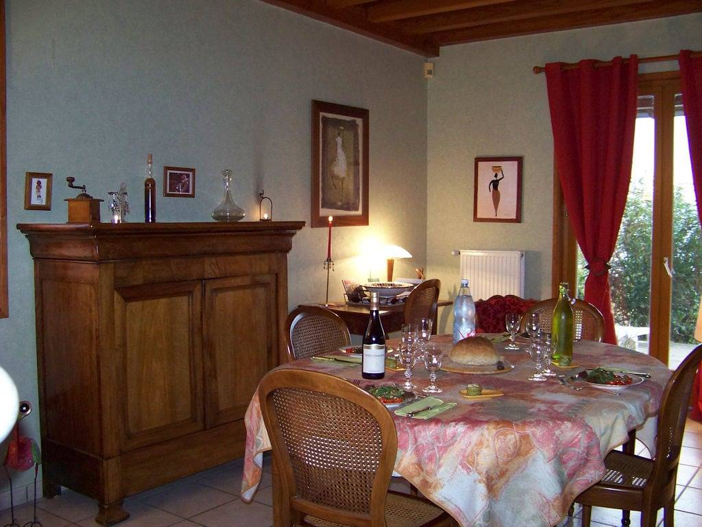 Croix Blanche - Chambre 3 in Cellieu, Loire