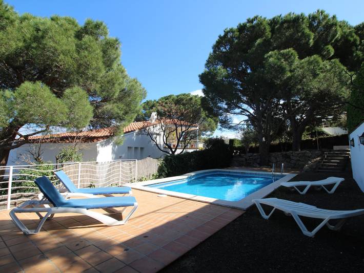 Gîte pour 8 personnes, avec jardin à El Port de la Selva - 2