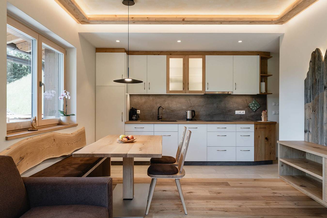 Ganze Wohnung, Apartment 'Weissbrunn Dominik' mit Bergblick, gemeinsamer Terrasse und Wlan in Santa Magdalena (Eisacktal), Villnöß