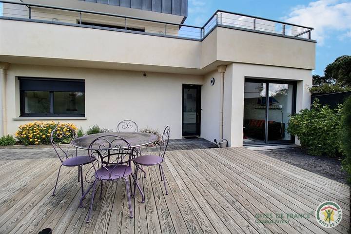 Gîte pour 3 personnes, avec terrasse et jardin à Binic - 2