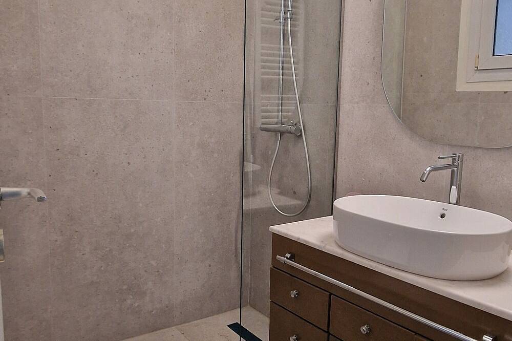 Entire apartment, Houseloft Volos Seaview Hub in Volos, Magnisia
