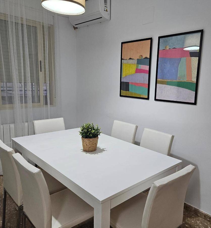 Apartamento entero, Alojamiento centrico en Hellin con garaje in Hellín, Provincia de Albacete