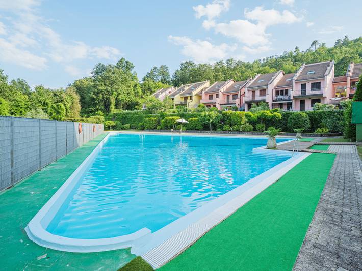 Gîte pour 4 personnes, avec jardin ainsi que terrasse et bassin pour enfant, animaux acceptés à Pignone