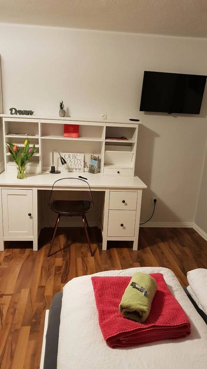 Ferienwohnung für 2 Personen, mit Ausblick in Bergpark Wilhelmshöhe - 2