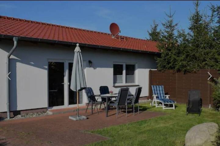 Ferienhaus für 4 Personen, mit Terrasse und Garten in Wredenhagen