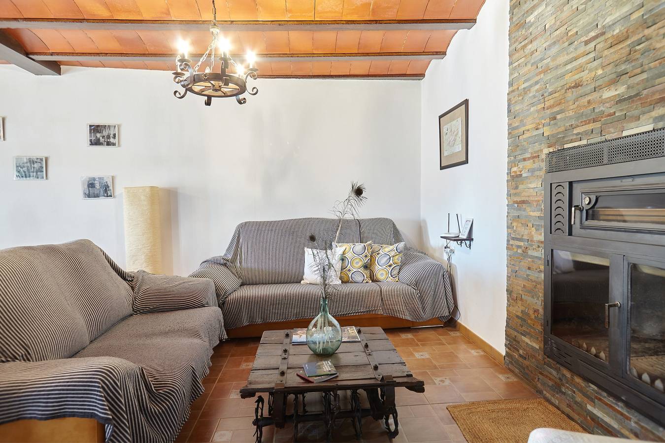 Casa rural 'La Loma Alta 1' con vistas a la montaña, Wi-Fi y aire acondicionado in Cambil, Sierras Subbéticas