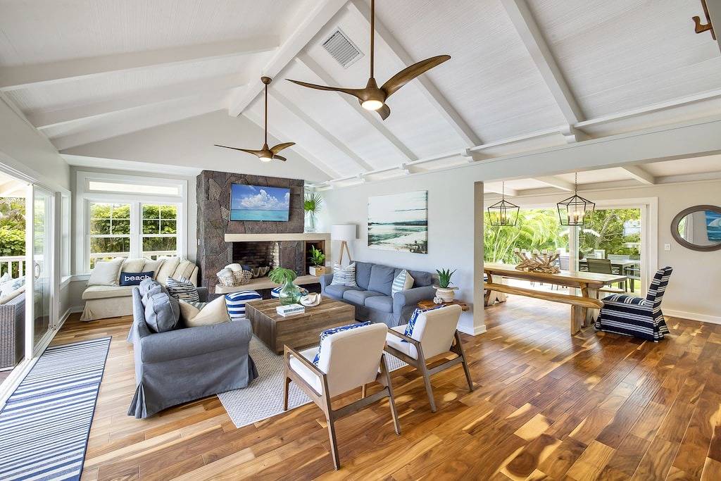 ★ Amazing ★ Kailua Bliss Beach House ★ Pool! Game Room! 1 House from the Beach in Kailua, Kailua Beach