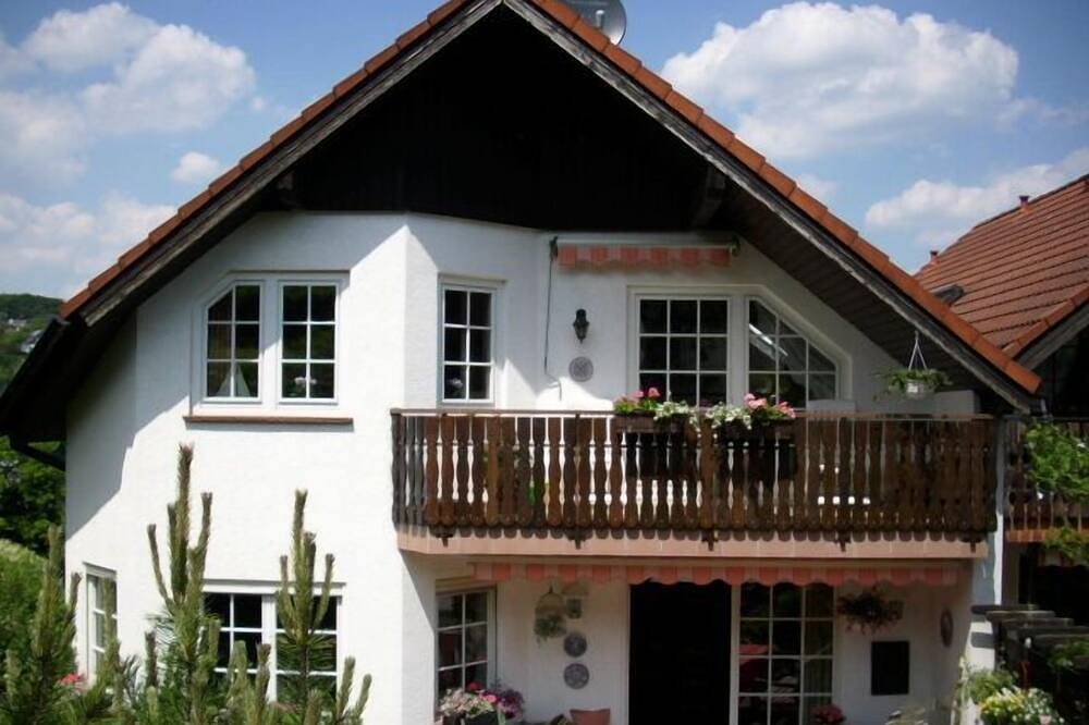 Ganze Wohnung, Romantisch Wohnen im Landhausstil - Raum Essen/Düsseldorf/Wuppertal/Hattingen in Langenberg (Velbert), Velbert