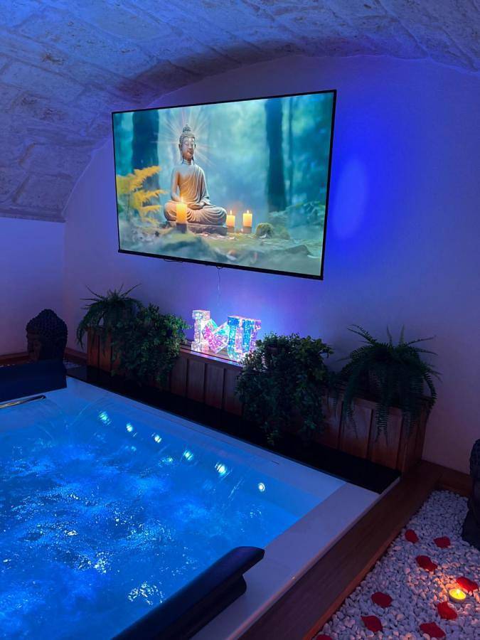 Casa vacanza per 2 persone, con idromassaggio a Triggiano