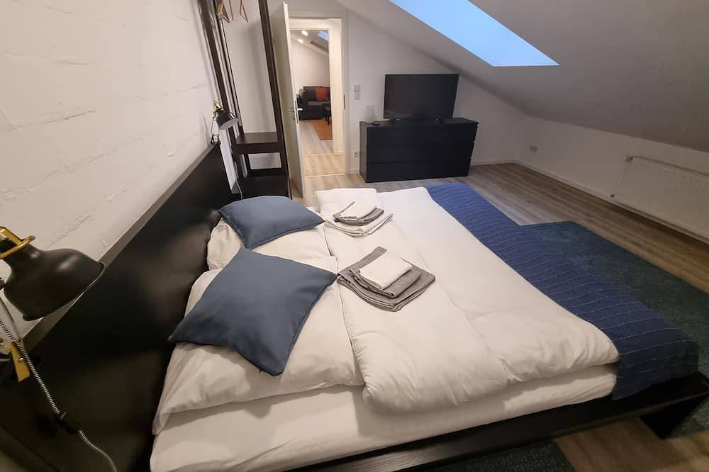 Ganze Wohnung, Neue Ferienwohnung zwischen Stadtzentrum und Grenze Luxembourg (jeweils 10 Min.) in Trier (Stadt), Trier