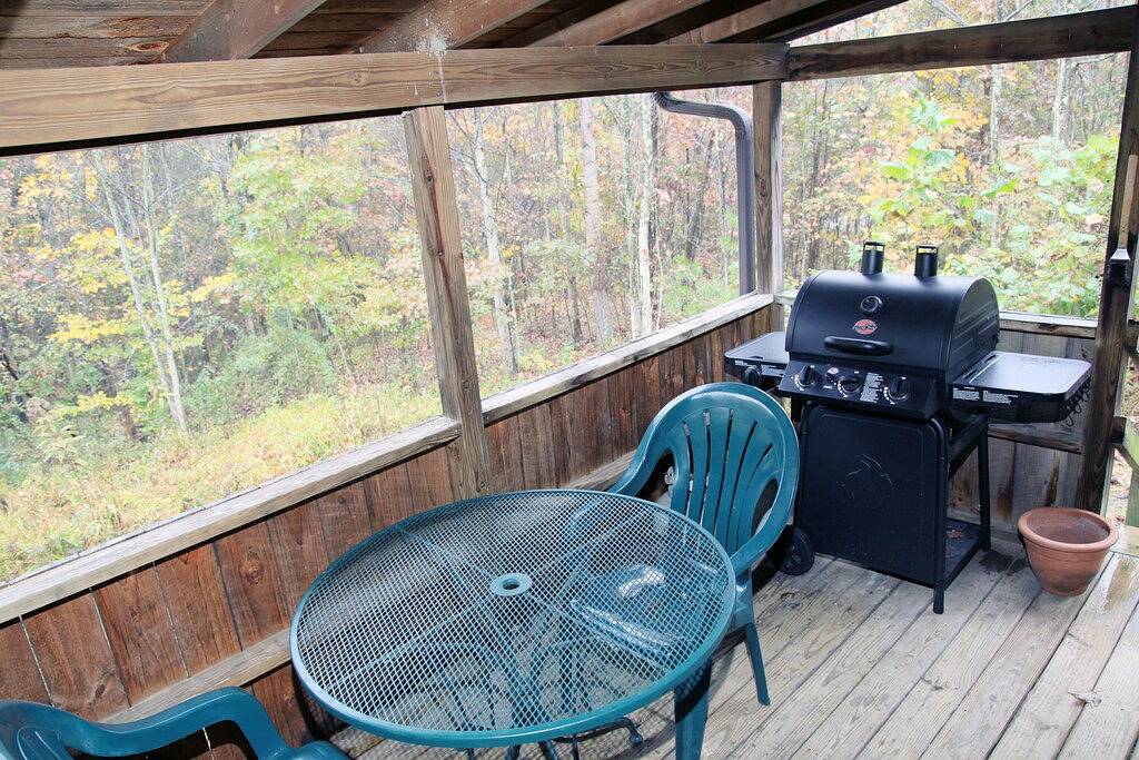Kabine-Eigenes Badezimmer-Standard-Country Cottage in Hocking County