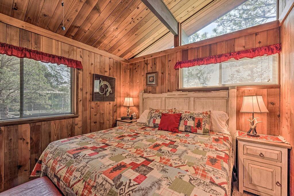 Quiet Retreat w/ Hot Tub - 16 Miles to Ski Apache! in Ruidoso, Ski Apache