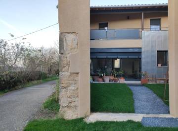 Gîte pour 6 personnes, avec balcon dans Lapenne