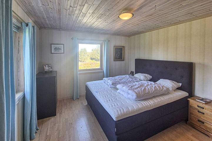 Ferienhaus für 9 Personen, mit Garten in Austrheim - 2