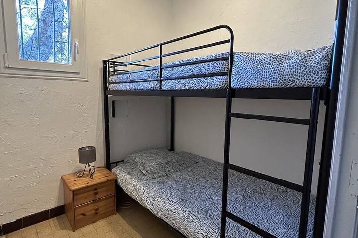 Location de vacances pour 4 personnes, avec terrasse et jardin, animaux acceptés à Les Pennes-Mirabeau - 3