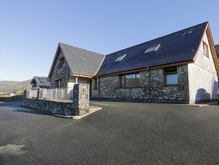 Cottage for 10 people, with Garden in Blaenau Ffestiniog