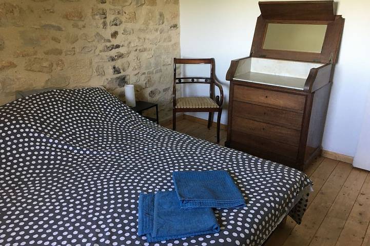 Location de vacances pour 5 personnes, avec terrasse et jacuzzi à Villevieille - 2