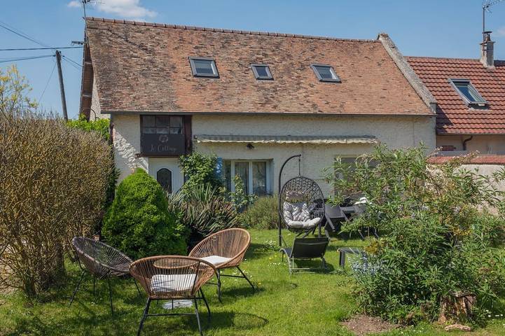 Gîte pour 5 personnes, avec Jacuzzi ainsi que Jardin et Sauna à Tourny