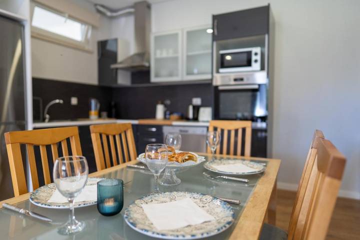 Location de vacances pour 4 personnes, avec piscine ainsi que jacuzzi et jardin dans Consolação - 3