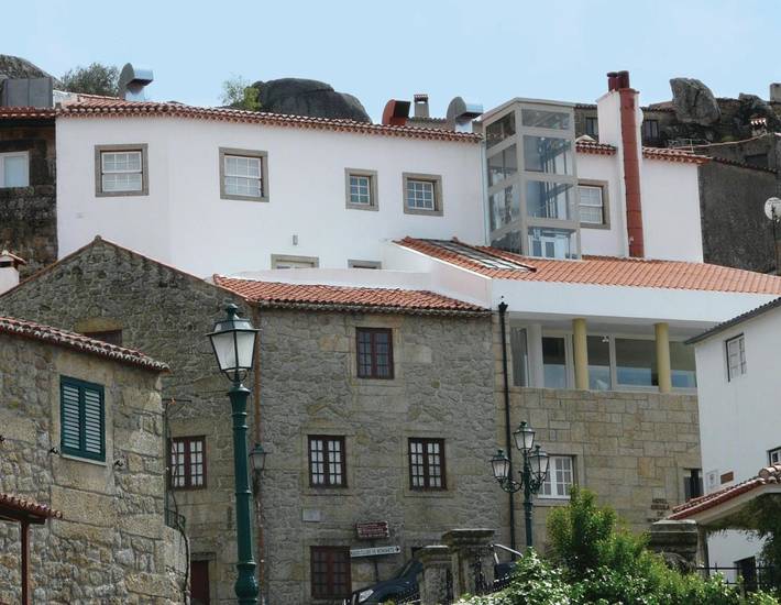 Hôtel pour 3 personnes, avec terrasse et vue à Monsanto - 2
