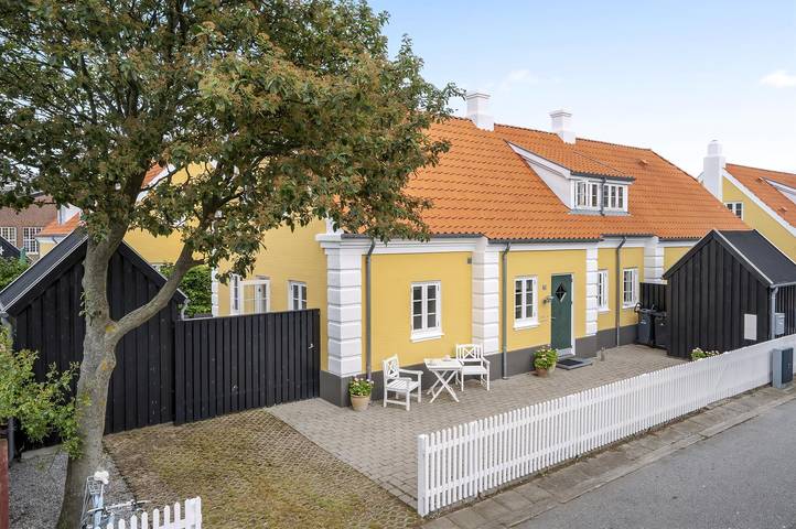 Feriehus for 6 personer, med Terrasse og Jacuzzi i tillegg til Hage i Skagen