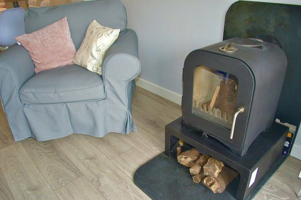 Family Holiday Home in North Cornwall - Sleeps 6 in Wadebridge, Cornwall