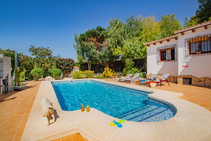 Chalet para 4 personas, con terraza y jardín en Provincia de Alicante - 4