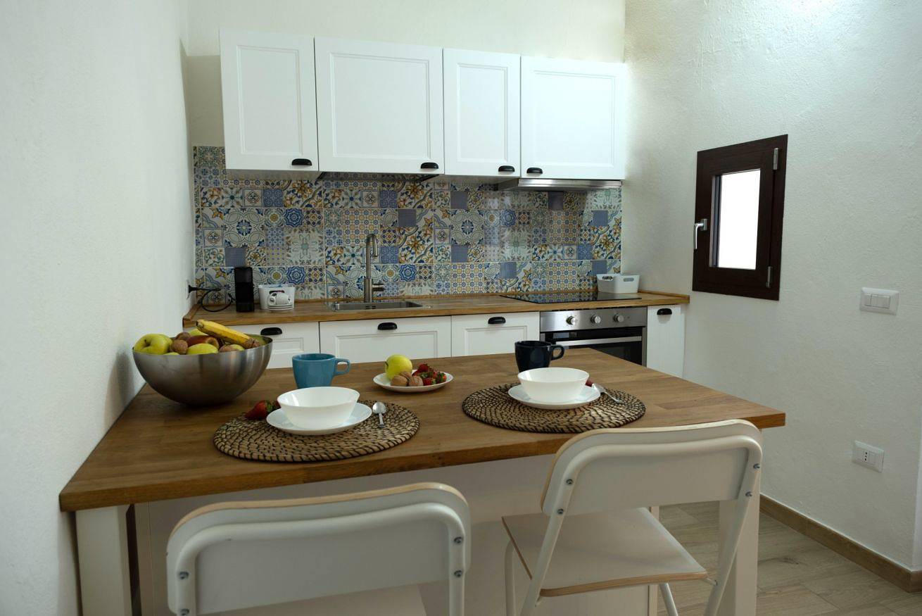 Ganze Wohnung, Ferienwohnung für 2 Personen mit Balkon/Terrasse in San Vito, Cagliari Provinz