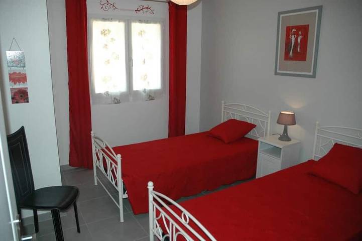 Location de vacances pour 4 personnes, avec jardin dans Lac de Sainte-Croix - 2