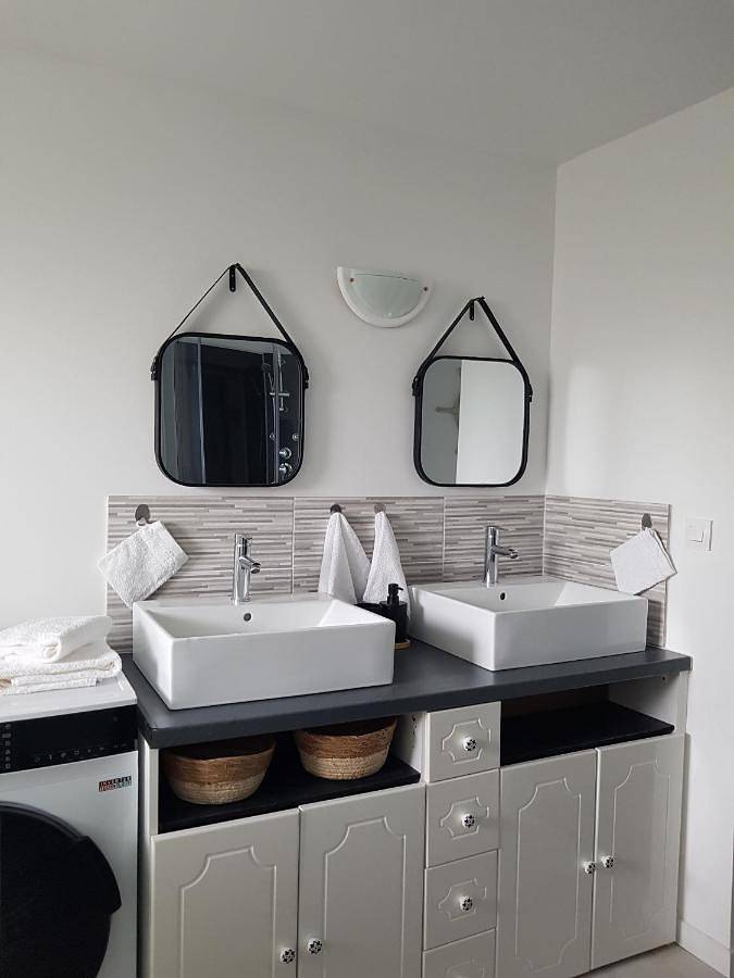 Appartement entier, One-Bedroom Apartment in Béthisy-Saint-Pierre, Oise