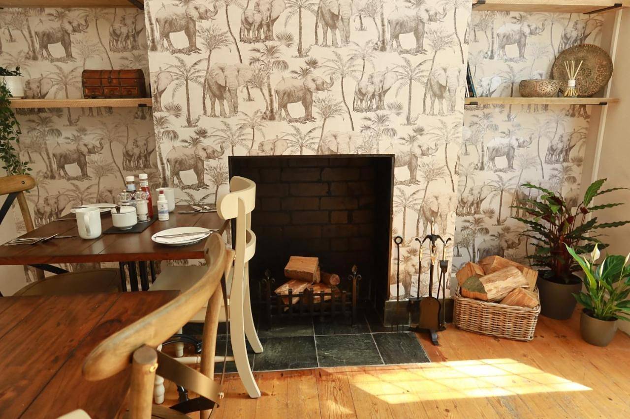 Avonlea Guest House in Banbury, Oxfordshire