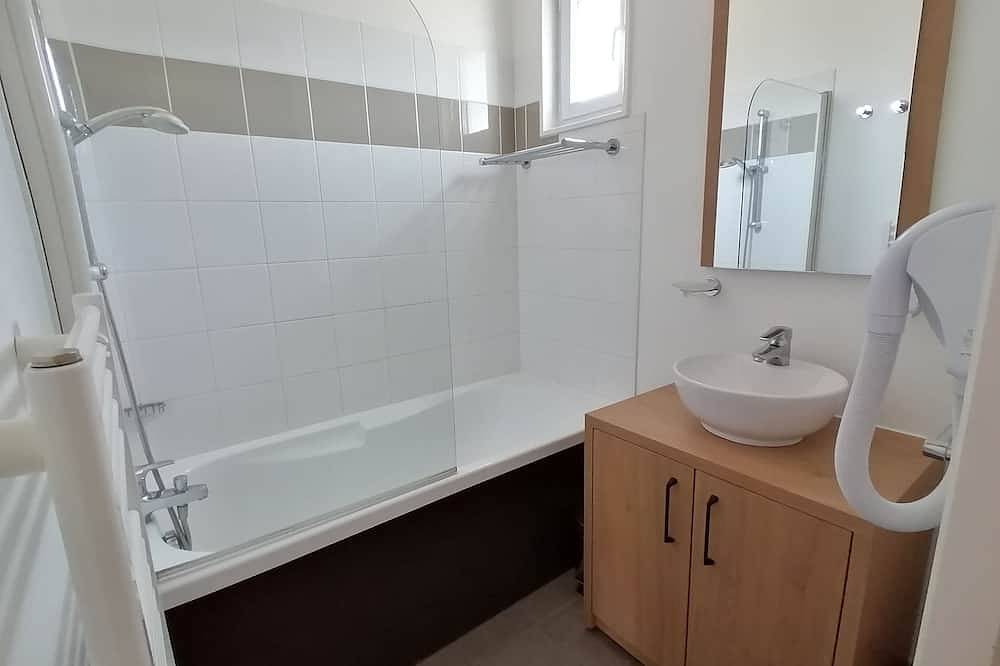 House 4 persons, swimming pool, wifi - rental possible from Sunday to Sunday in Parentis-en-Born, Côte d’Argent