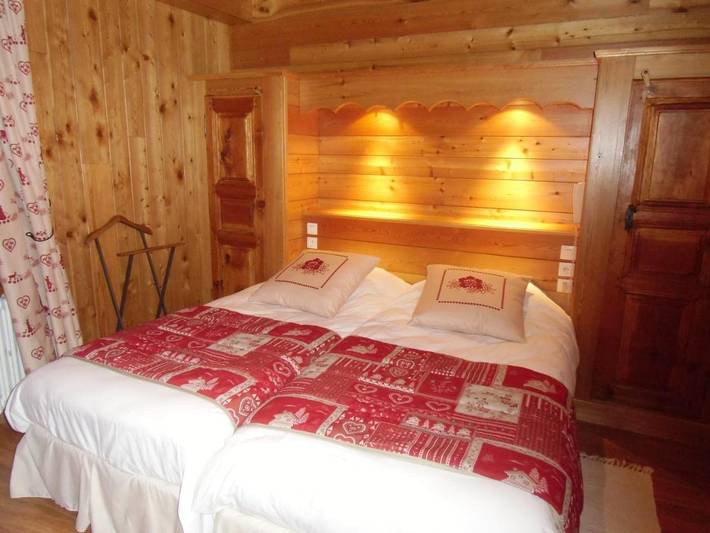 Hôtel pour 3 personnes, avec vue ainsi que terrasse et jardin