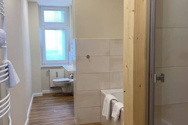 Ganze Wohnung, Alte Gärtnerei 1: Helle Ferienwohnung zentral in Bautzen in Bautzen, Oberlausitz-Niederschlesien