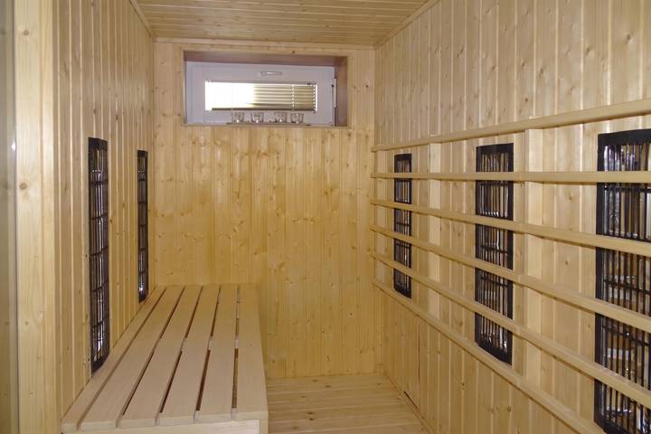 Villa für 9 Personen, mit Pool und Terrasse sowie Sauna in Slowenien - 3