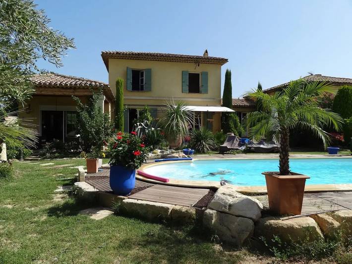 Villa pour 4 personnes, avec Terrasse ainsi que Jardin et Piscine dans le Gard - 3