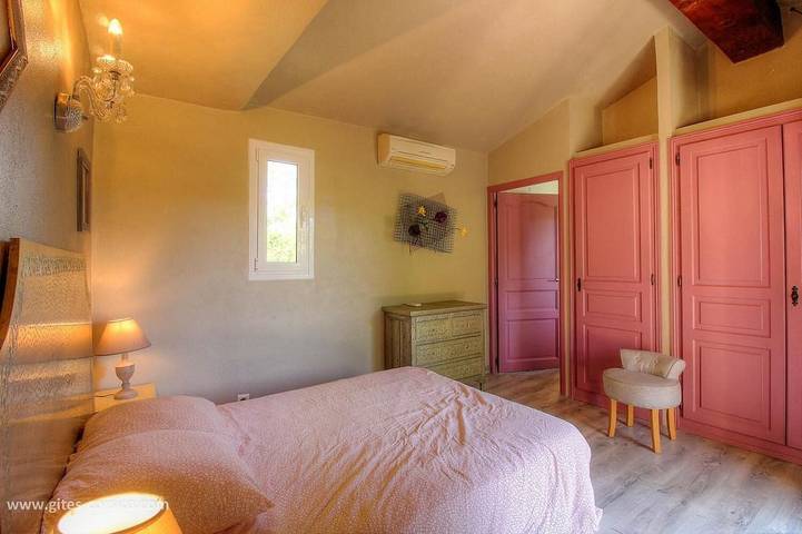 Location de vacances pour 6 personnes, avec jardin et terrasse à Sotta - 3